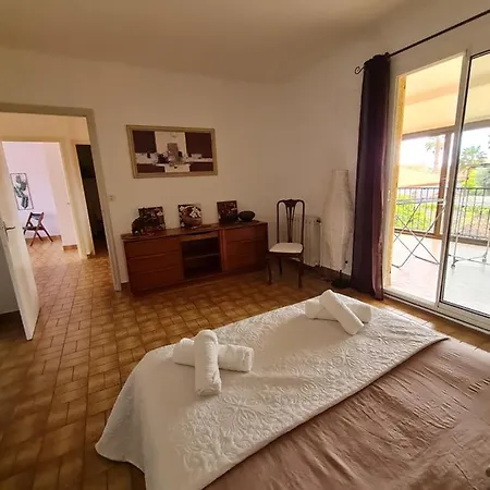 La Maison Ensoleillee Vakantiehuis Rivesaltes